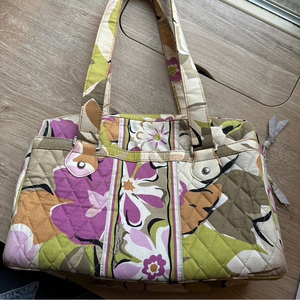 Vera Bradley Quilted tote bag - Picture 3 of 5